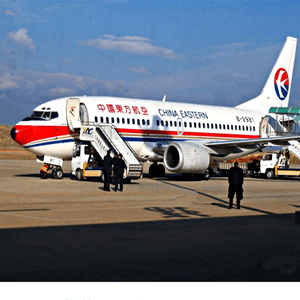 三家子航空托运航空快运业稳步发展的原因是什么？